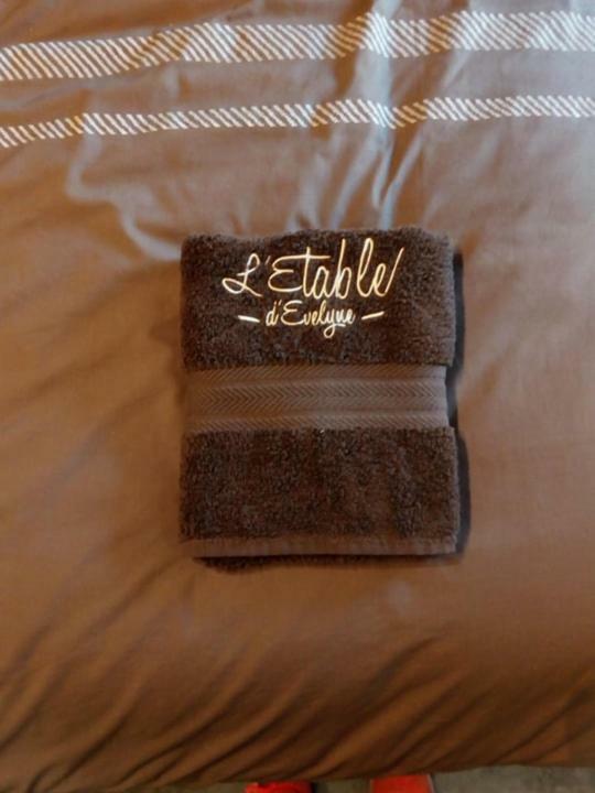 L'Etable D'Evelyne Hotel Bastogne Ngoại thất bức ảnh